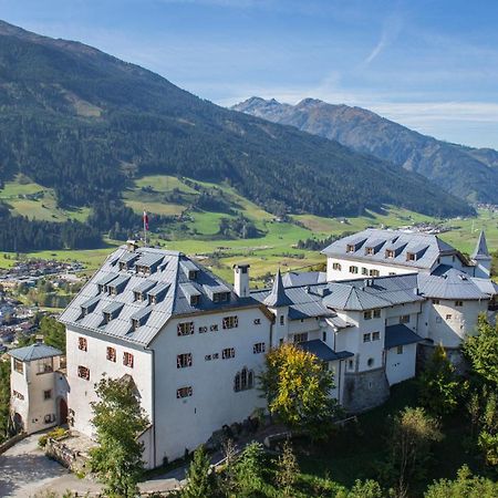 Hotel Schloss Митерзил Екстериор снимка
