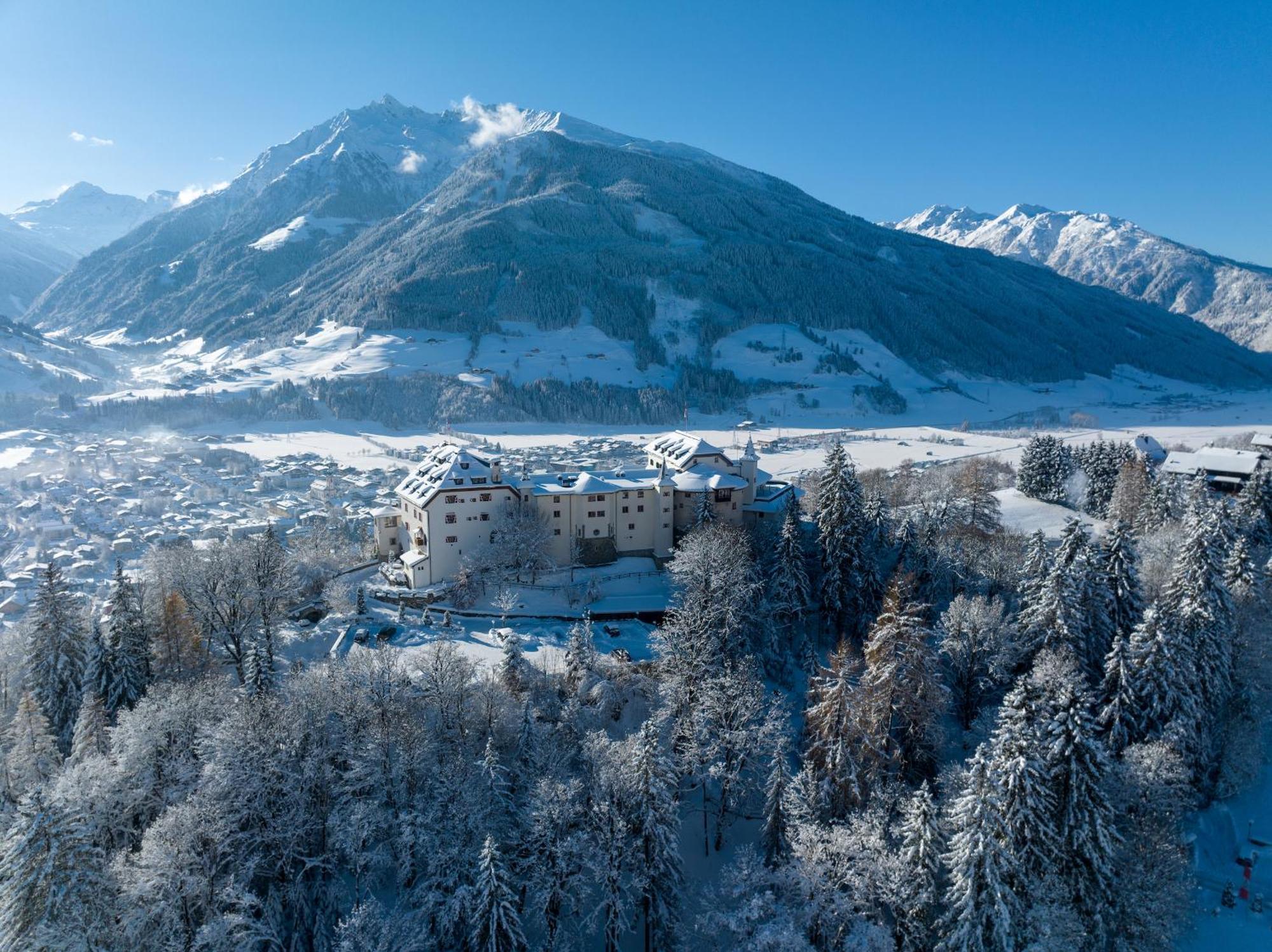 Hotel Schloss Митерзил Екстериор снимка