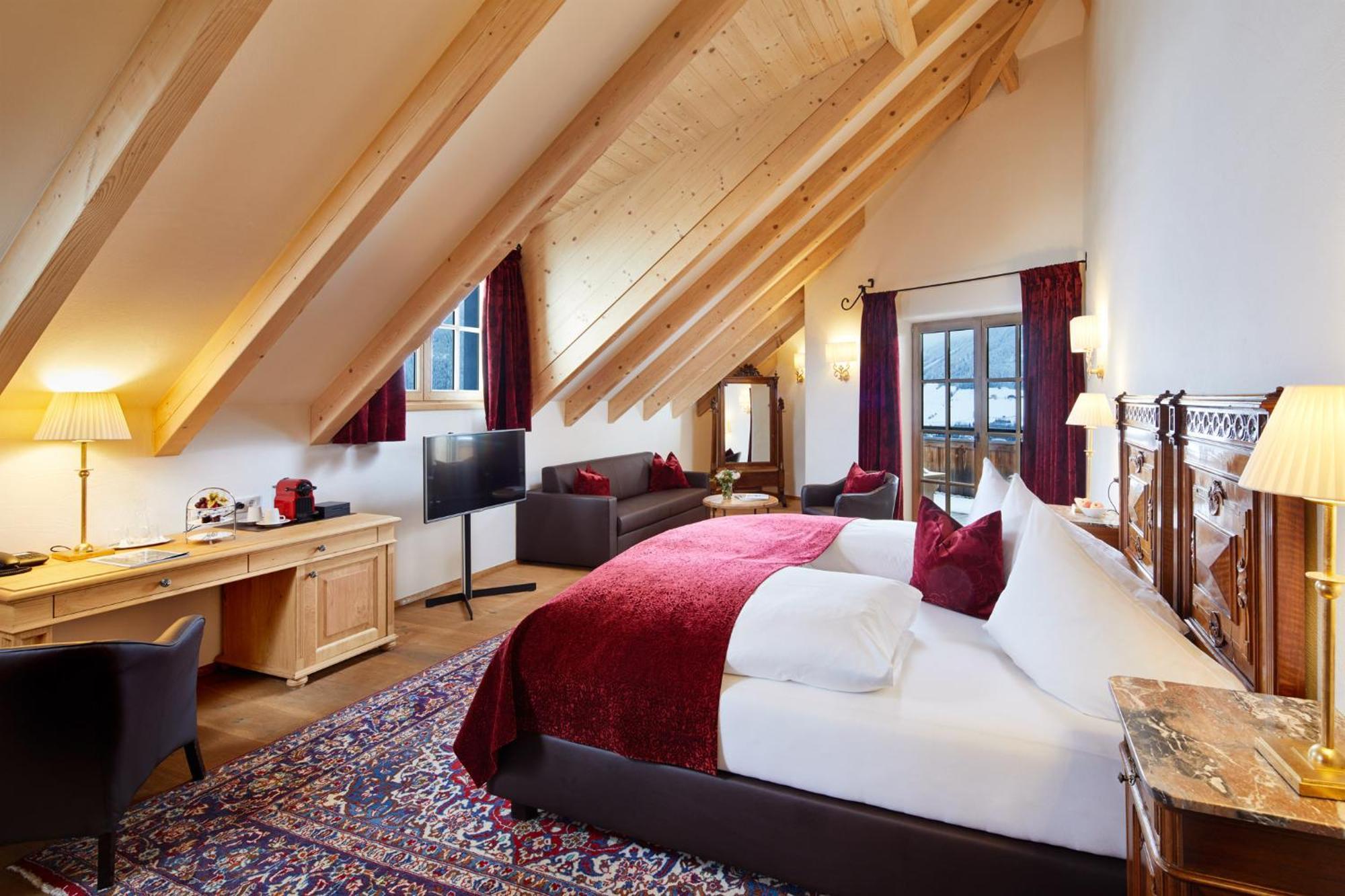 Hotel Schloss Митерзил Стая снимка