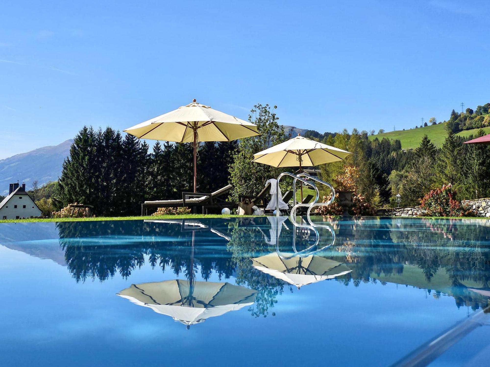 Hotel Schloss Митерзил Екстериор снимка